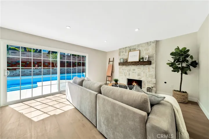 6590 E Edinboro Circle, Anaheim Hills, California 92807
