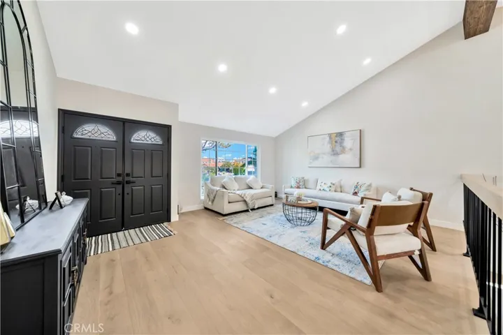 6590 E Edinboro Circle, Anaheim Hills, California 92807