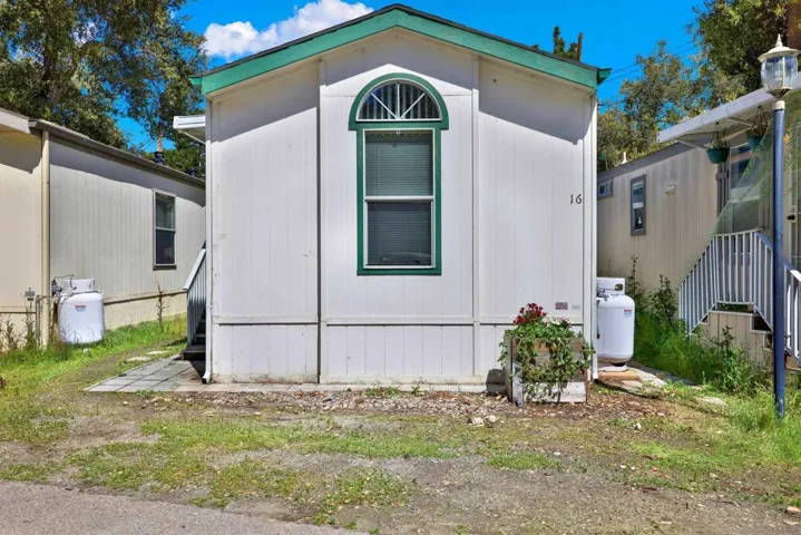 12306 Old Pomerado Rd 16, Poway, California 92064