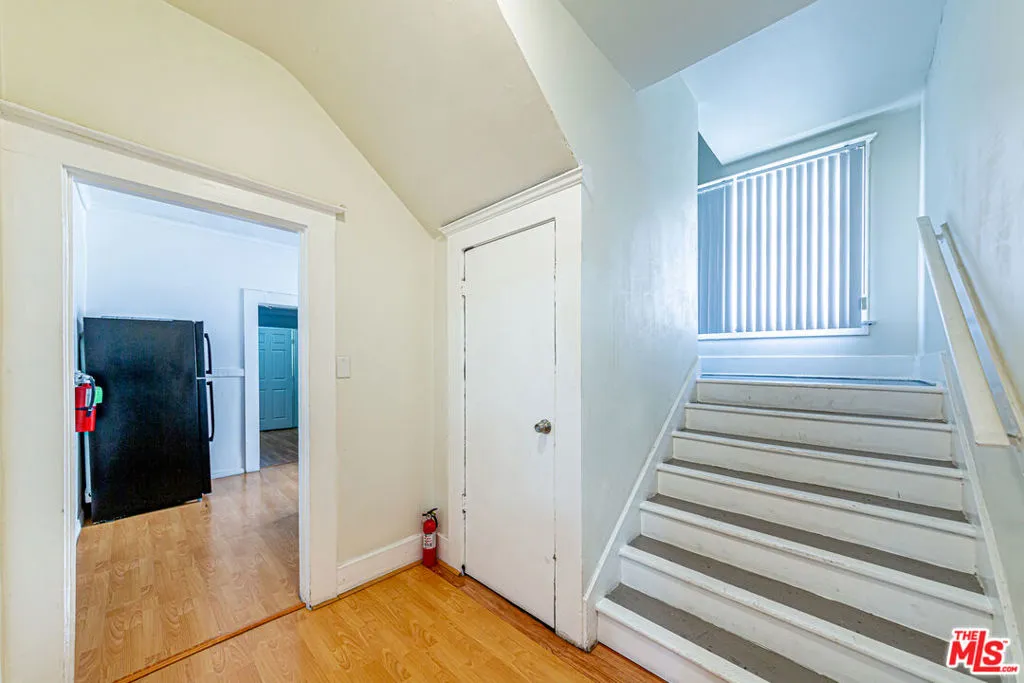 1717 Crenshaw Boulevard, Los Angeles, California 90019 home-pic-18