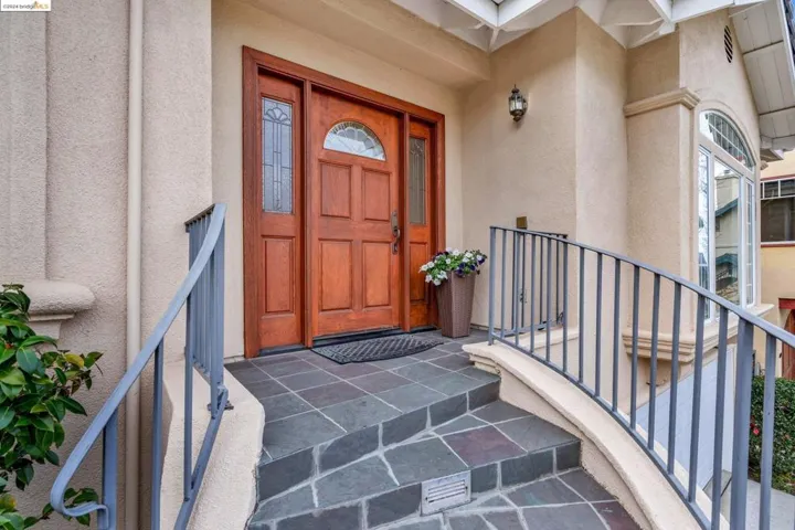 4817 Proctor Ave, Oakland, California 94618