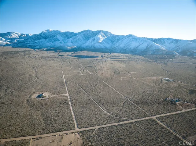 700 Shantung Road, Lucerne Valley, California 92356