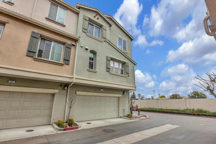 1253 George, Hayward, California 94541-4398