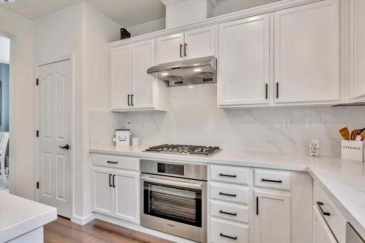 1253 George, Hayward, California 94541-4398
