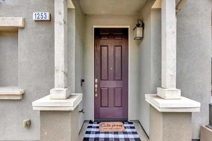 1253 George, Hayward, California 94541-4398