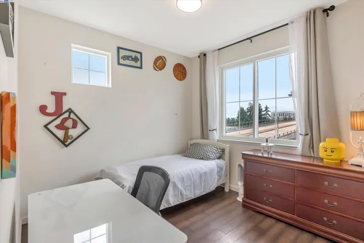 1253 George, Hayward, California 94541-4398
