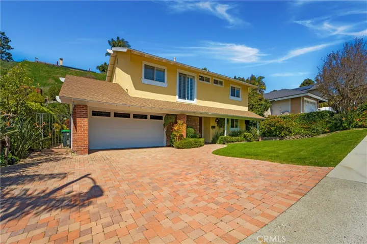 24235 Via Aquara Avenue, Laguna Niguel, California 92677