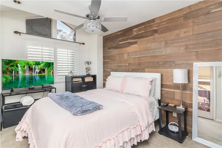2251 Whiteoak Lane, Corona, California 92882