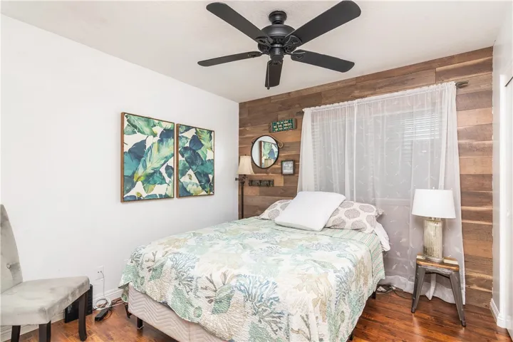 2251 Whiteoak Lane, Corona, California 92882