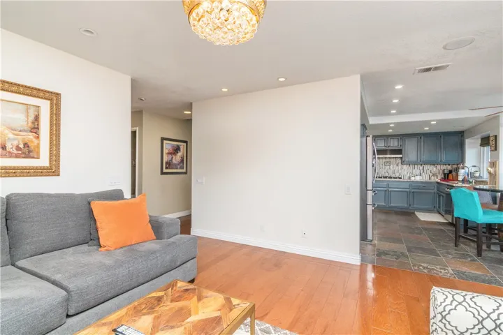 2251 Whiteoak Lane, Corona, California 92882