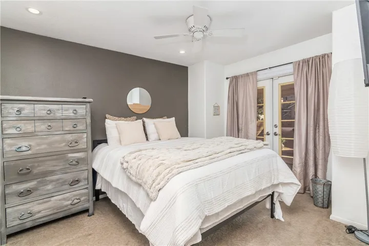 2251 Whiteoak Lane, Corona, California 92882