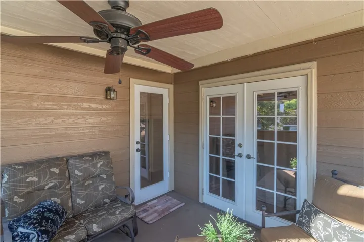 2251 Whiteoak Lane, Corona, California 92882