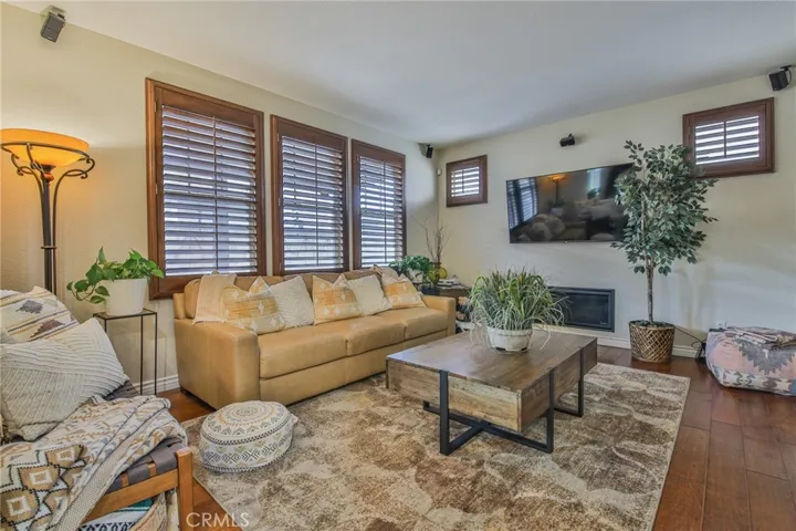 12822 Zinnea Avenue, Chino, California 91710