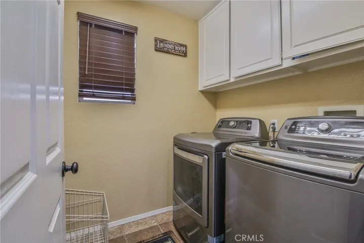 12822 Zinnea Avenue, Chino, California 91710
