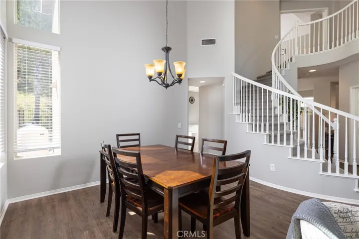 Formal Dining