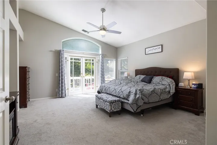 High ceilings in primary bedroom