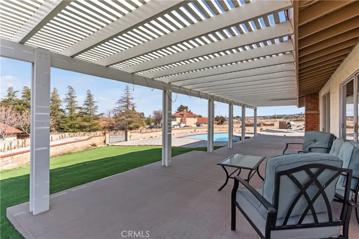 6309 W Avenue M8, Palmdale, California 93551