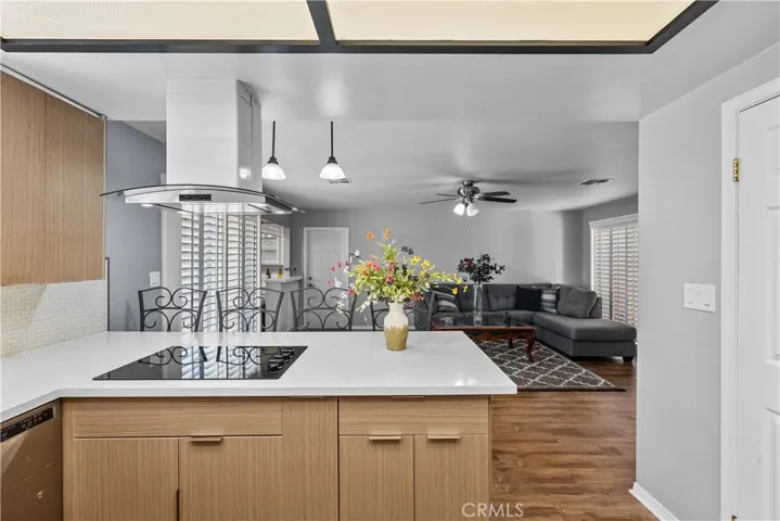 6309 W Avenue M8, Palmdale, California 93551