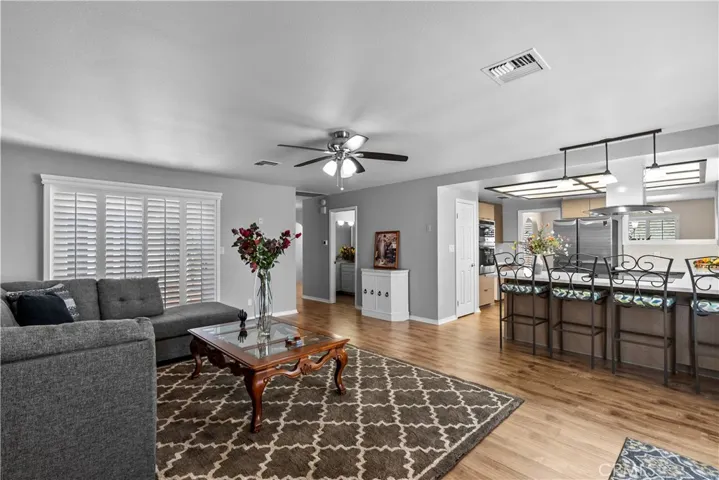 6309 W Avenue M8, Palmdale, California 93551