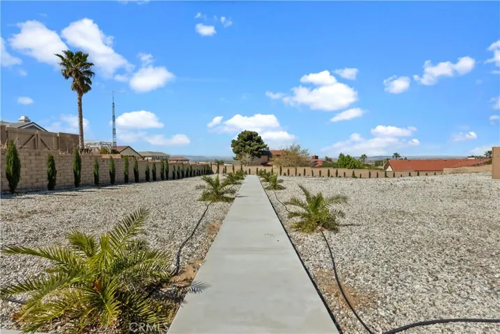 6309 W Avenue M8, Palmdale, California 93551
