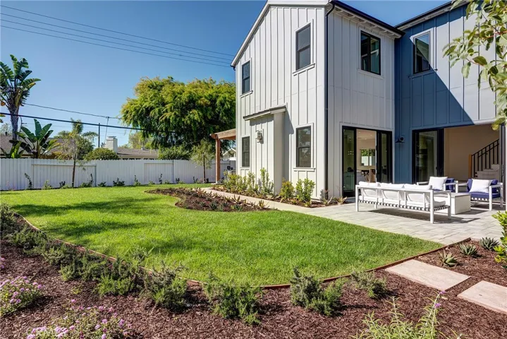 1405 Priscilla Lane, Newport Beach, California 92660