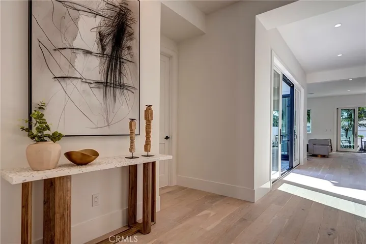 1405 Priscilla Lane, Newport Beach, California 92660