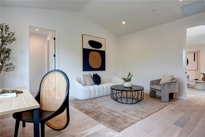 1405 Priscilla Lane, Newport Beach, California 92660