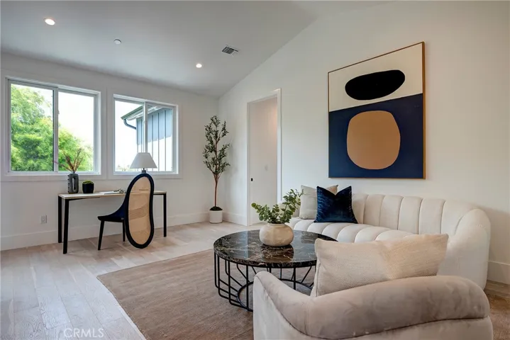 1405 Priscilla Lane, Newport Beach, California 92660