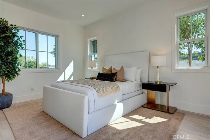1405 Priscilla Lane, Newport Beach, California 92660