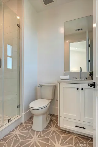 1405 Priscilla Lane, Newport Beach, California 92660