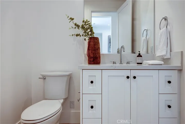 1405 Priscilla Lane, Newport Beach, California 92660