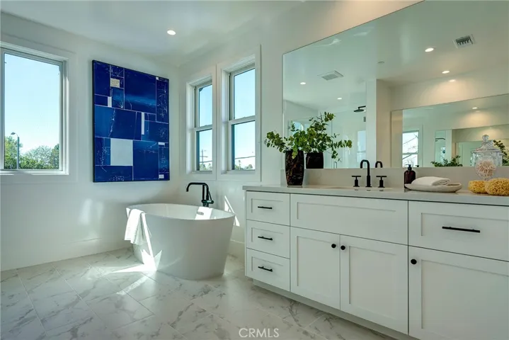 1405 Priscilla Lane, Newport Beach, California 92660