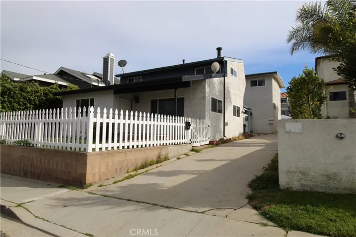 1918 Belmont Lane A, Redondo Beach, California 90278