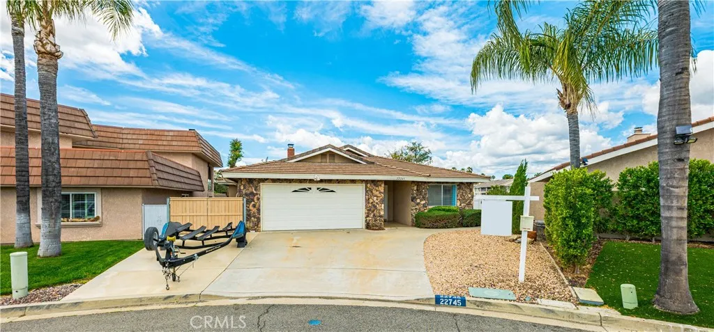 22745 Water View Drive, Canyon Lake, California 92587