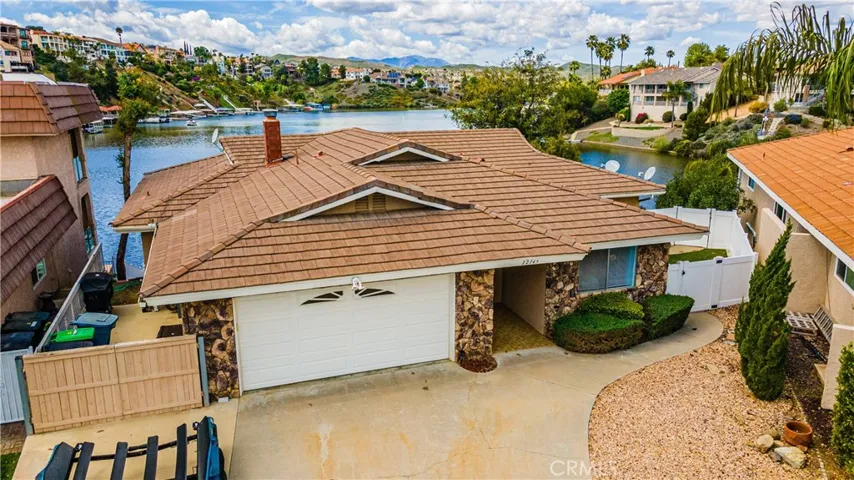 22745 Water View Drive, Canyon Lake, California 92587
