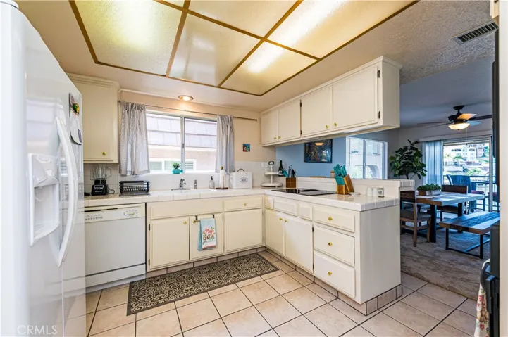 22745 Water View Drive, Canyon Lake, California 92587