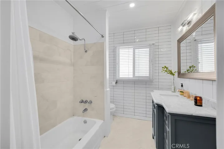 438 Cedar Avenue 14, Long Beach, California 90802