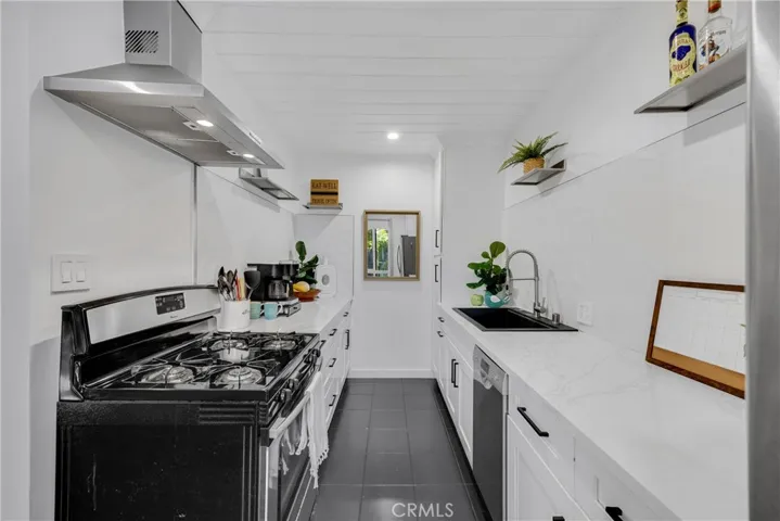 438 Cedar Avenue 14, Long Beach, California 90802