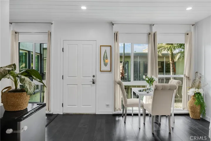 438 Cedar Avenue 14, Long Beach, California 90802