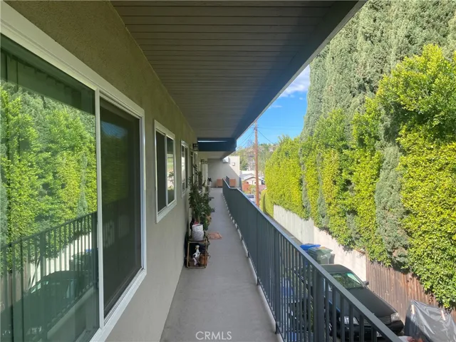 508 Hill Drive, Glendale, California 91206