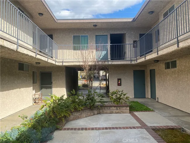 824 E Windsor Road, Glendale, California 91205