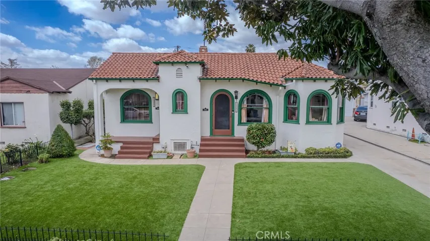 1221 & 1223 S. Palm Ave Duplex
