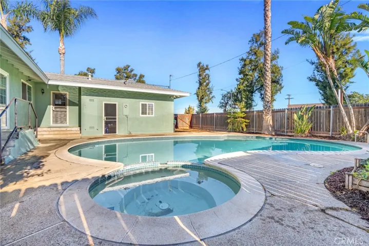703 Paseo Grande, Corona, California 92882
