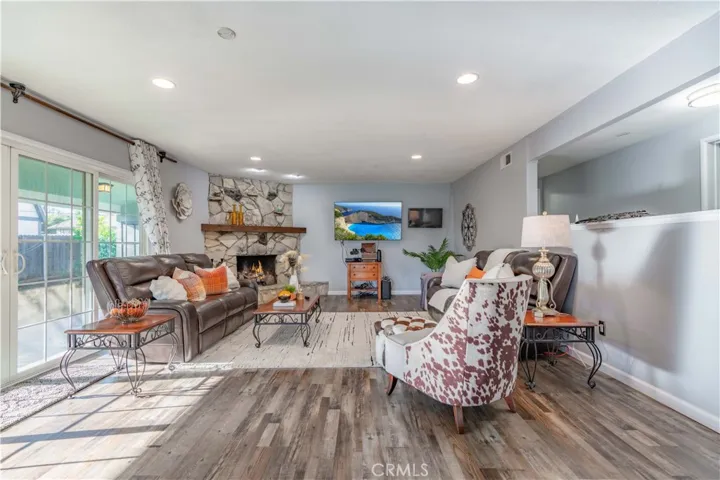 703 Paseo Grande, Corona, California 92882