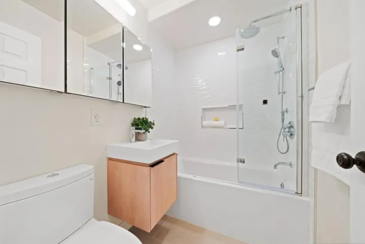 1067 Regency Knoll Drive, San Jose, California 95129