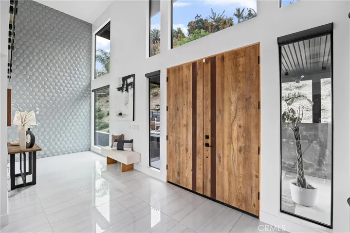 121 S Peralta Hills Drive, Anaheim Hills, California 92807