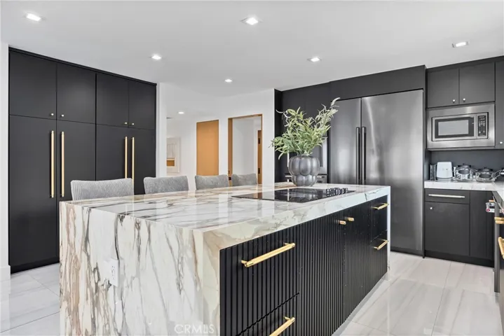 121 S Peralta Hills Drive, Anaheim Hills, California 92807