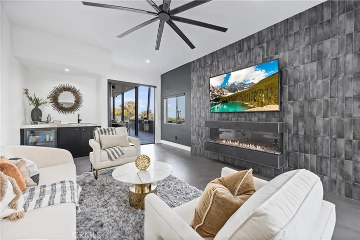 121 S Peralta Hills Drive, Anaheim Hills, California 92807