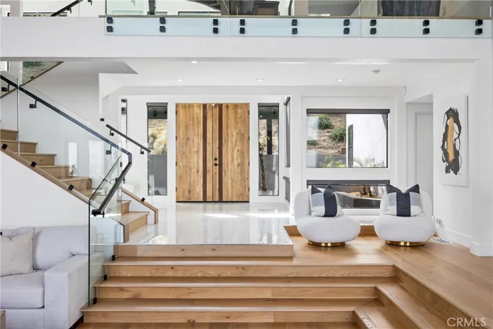 121 S Peralta Hills Drive, Anaheim Hills, California 92807