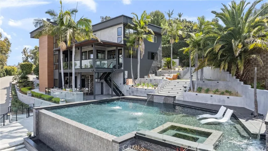 121 S Peralta Hills Drive, Anaheim Hills, California 92807